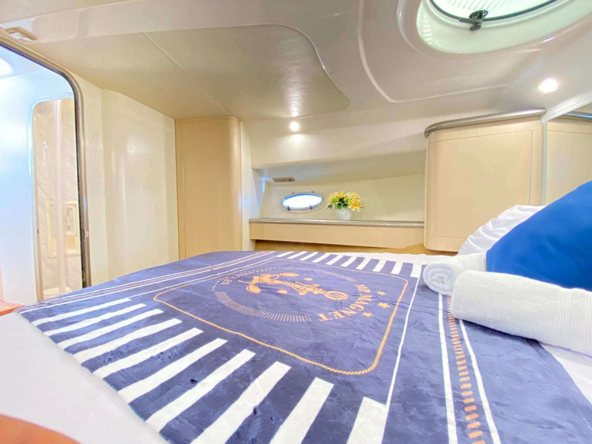 The Valencia Yacht Experience Hotell Exteriör bild
